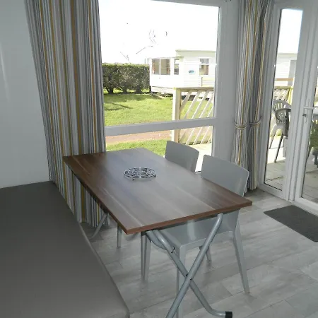 Parque de Campismo Camping Omaha Beach *
